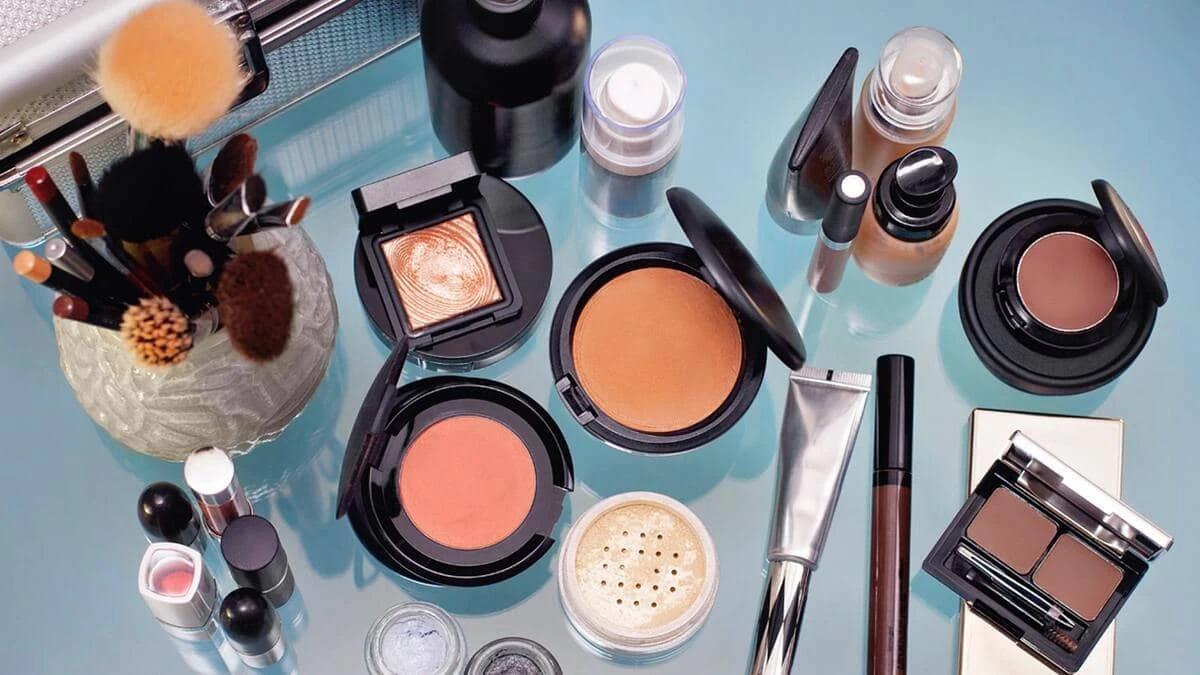 kinds of cosmetics